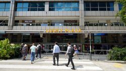 Lucky Plaza (D9), Retail #504615061